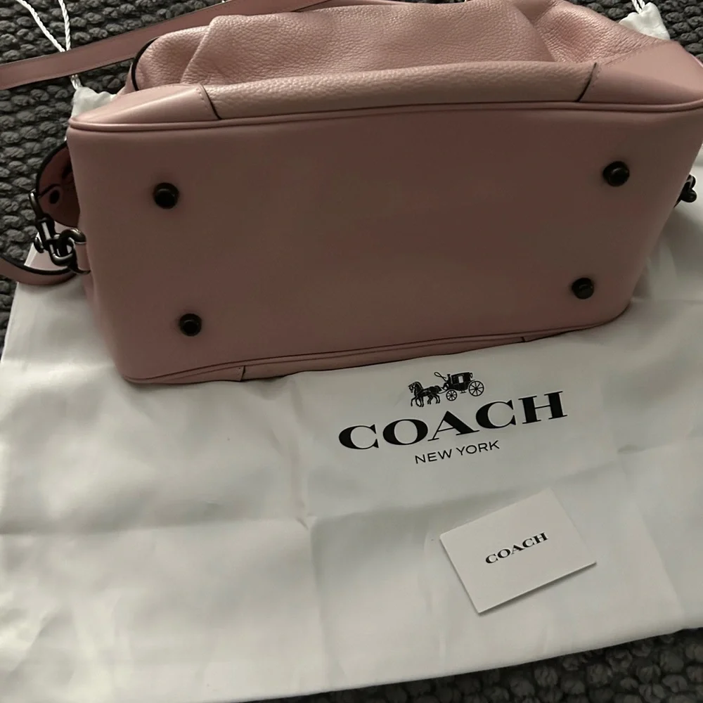 Coach Pink Shoulder Bag - Picture 3 of 8